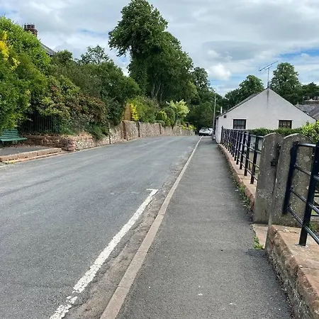 Dom wakacyjny 2 Mews - Town Centre Location