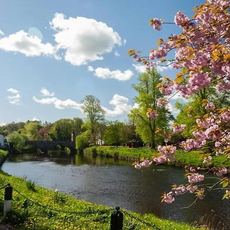 Dom wakacyjny 2 Mews - Town Centre Location *